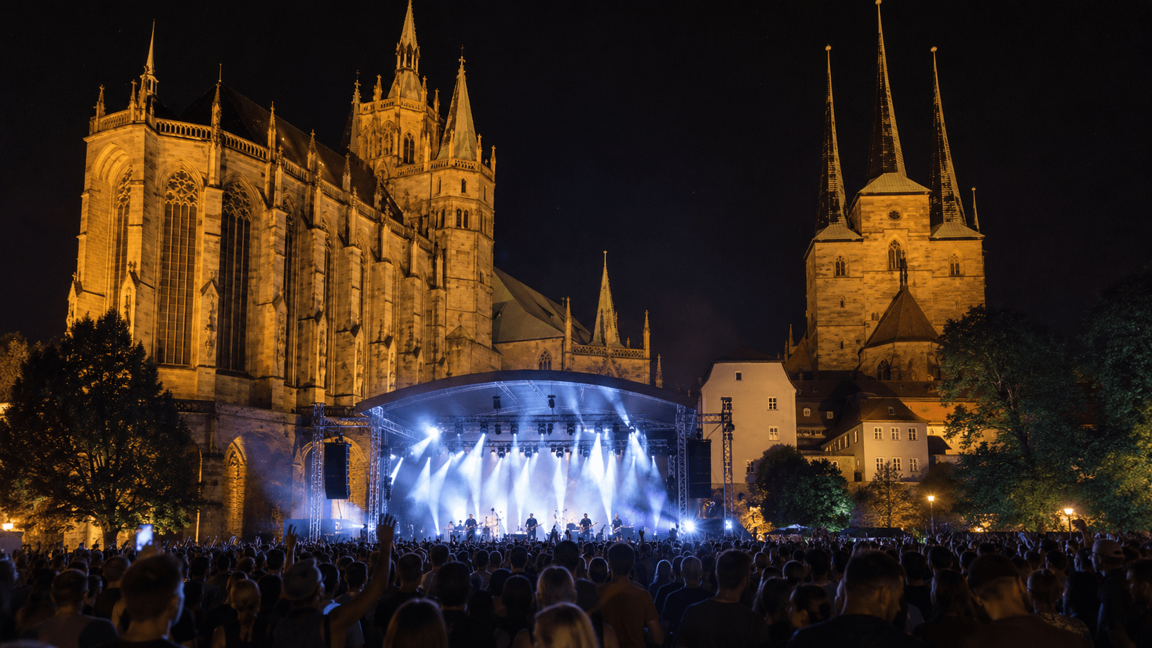 Live-Konzert vor dem Erfurter Dom