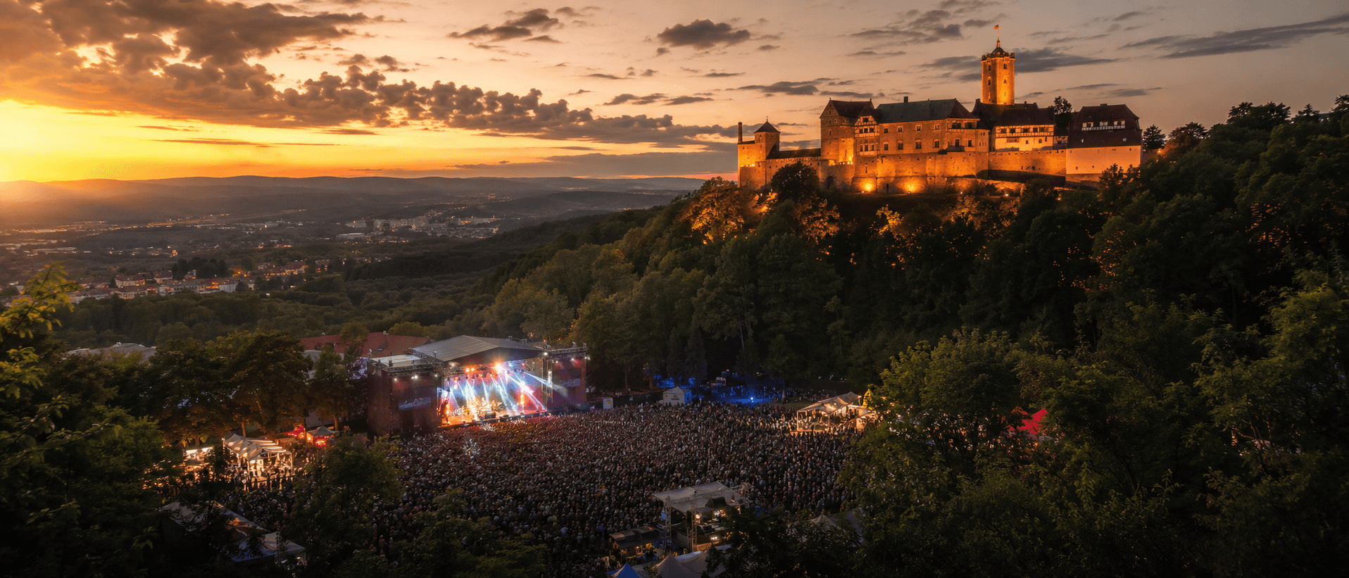 Live-Konzert in Thüringen vor der Wartburg